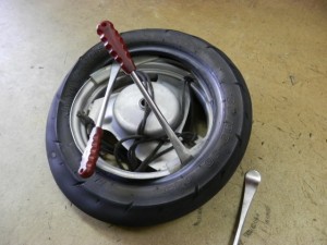 タイヤ交換12