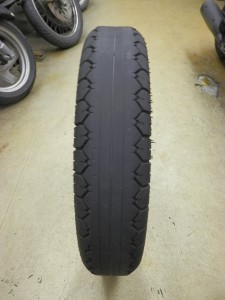 ESTRELLA　タイヤ1