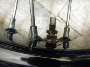 Dトラッカー チューブレス エアバルブ