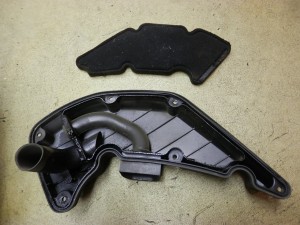 アドレスV125G エアクリーナーBOX