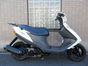 アドレスV125G パールホワイト10