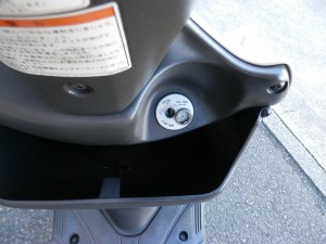 アドレスV125G パールホワイト4