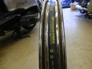 スーパーカブ90 Fタイヤ交換