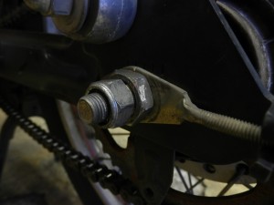 スーパーカブ90 チェーン調整