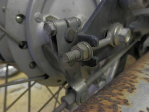 スーパーカブ90 チェーン調整