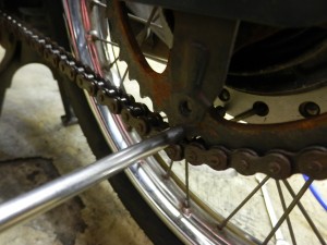 スーパーカブ90 チェーン調整