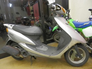 2スト ジョグ バッテリー交換