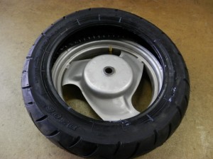 タイヤ取付け14