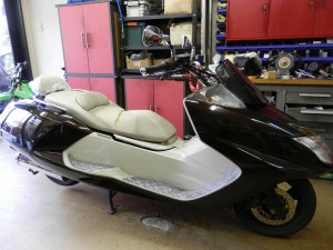 マグザム シート交換