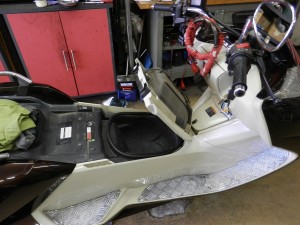 マグザム シート交換