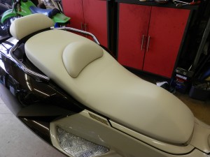 マグザム シート交換