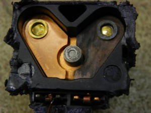 スタータースイッチでエンジンがかからないV125 (15)