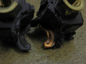 スタータースイッチでエンジンがかからないV125 (22)