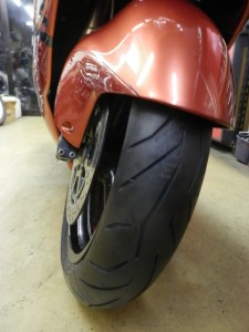 ハヤブサ タイヤ交換 (5)