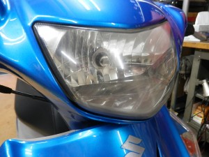 v125_headlight-2