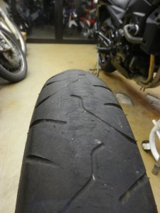 gsr400_tire_change-10