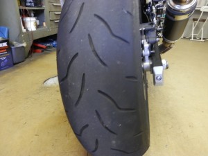 gsr750_tire_change-2